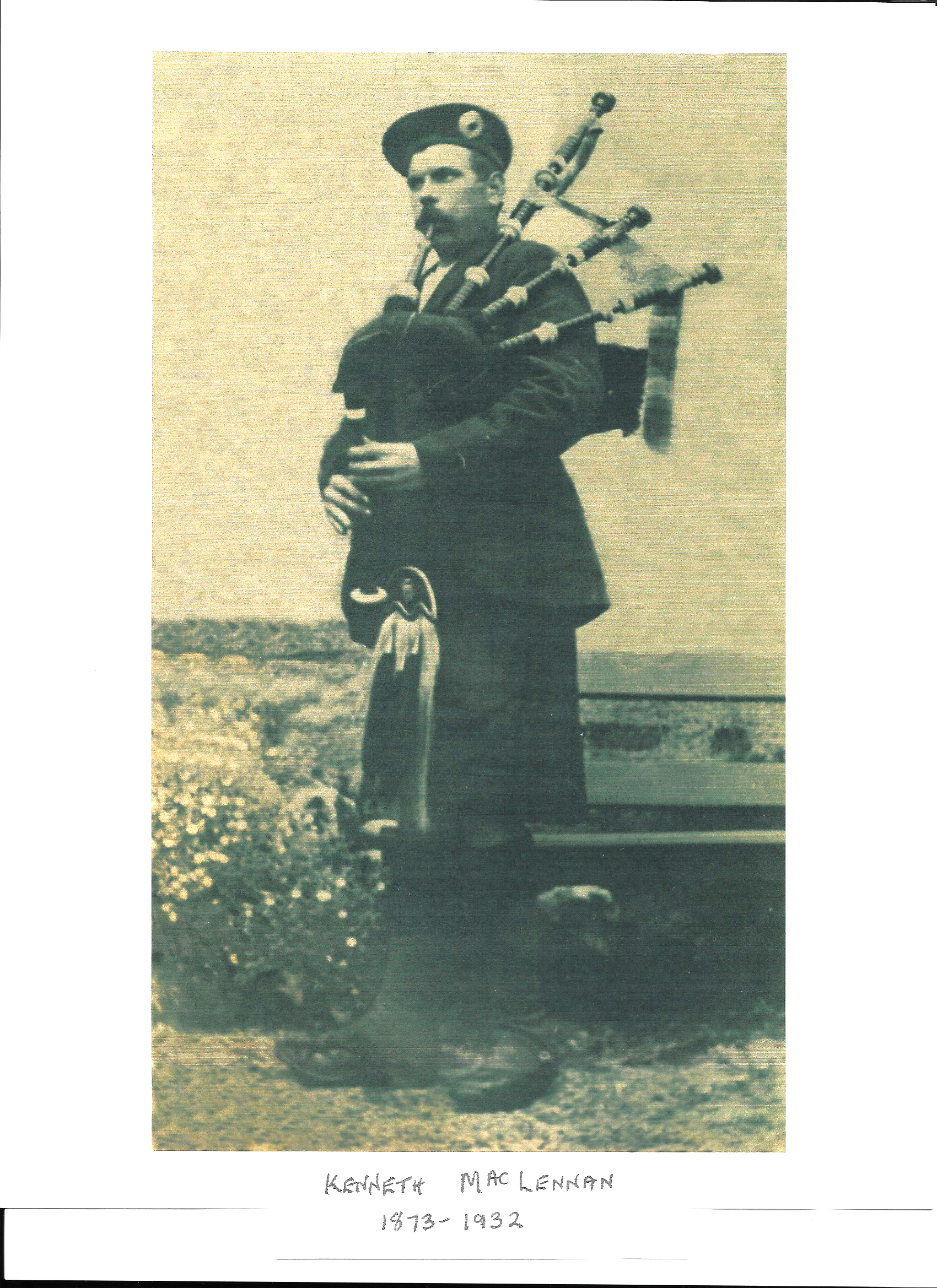 Photo of photos/Kenneth MacLennan 1873-1932 portrait